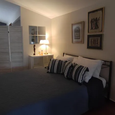 Διαμέρισμα Cosy Garden *